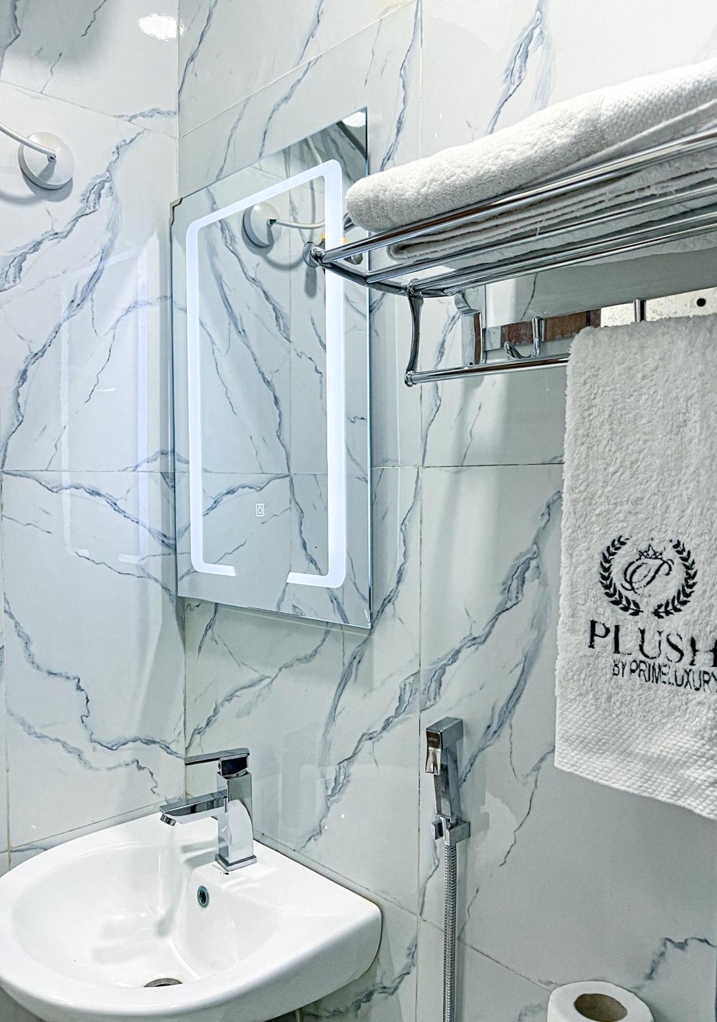 Plush Hotel,אבוג'ה מראה חיצוני תמונה